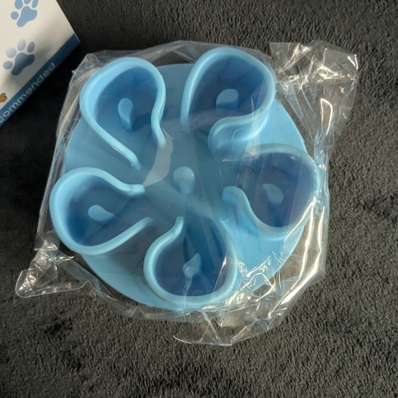 New Slow Feeder Insert, Blue Silicone - Picture 2 of 6